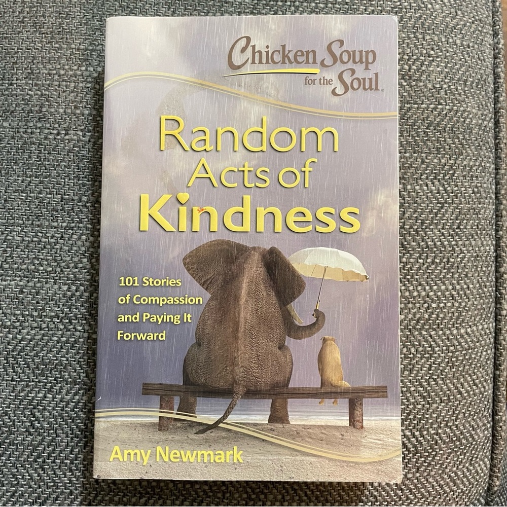 🌼3 for 17🌼 Book : Random Acts of Kindness
